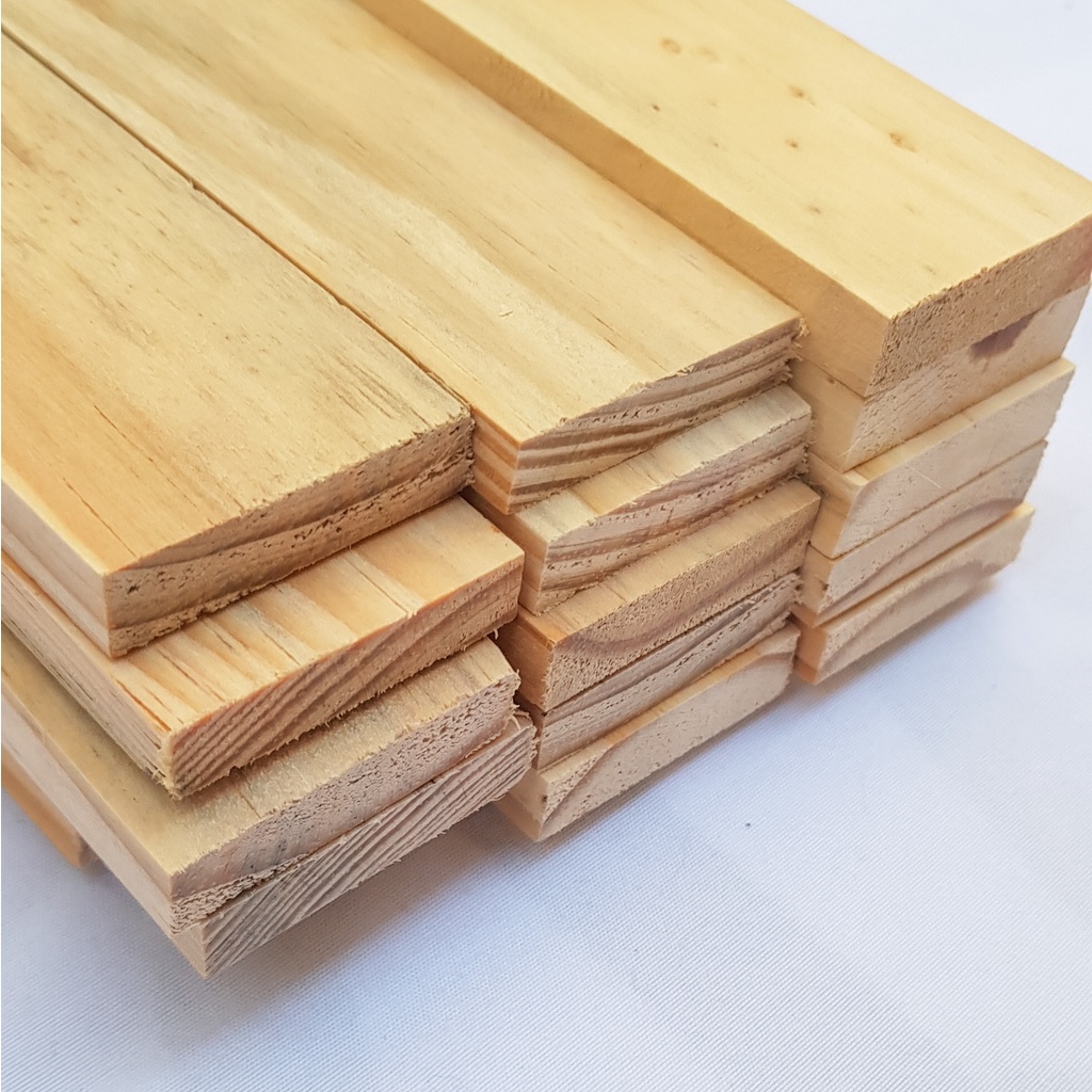 SARRAFO DE PINUS – 10CM C/ 3MTS